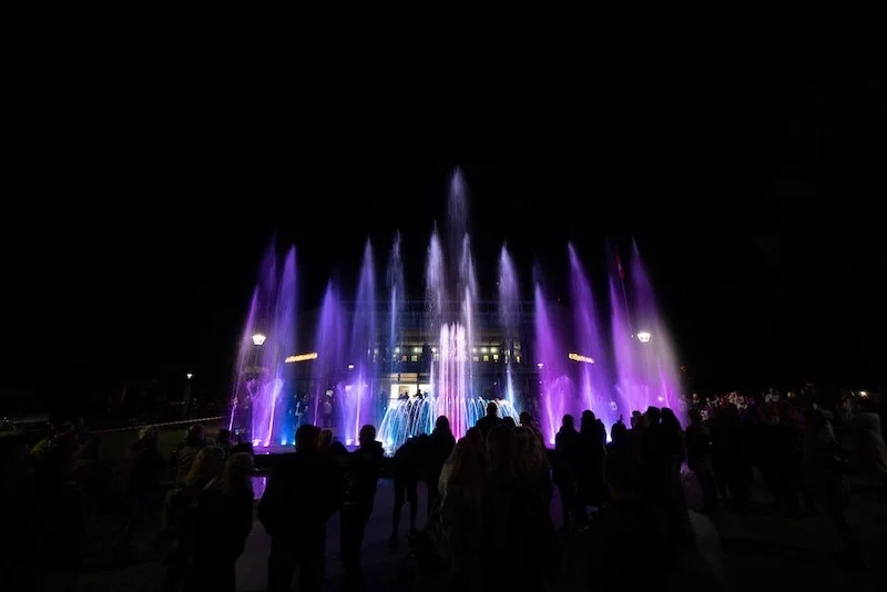 sokantis muzikinis fontanas sventei Vilniuje Kaune Klaipedoje